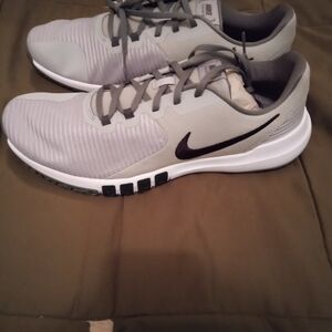Nike Flex Control TR4 Gray and Black Athletic Shoes